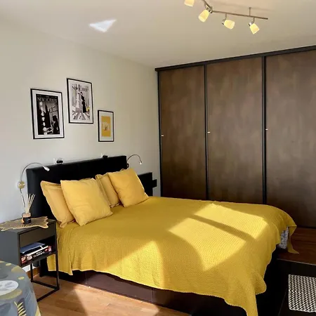Charmante Maison Rénovée à Avec Clim Et Parking Privé - Fr-1-616-504 Appartement *