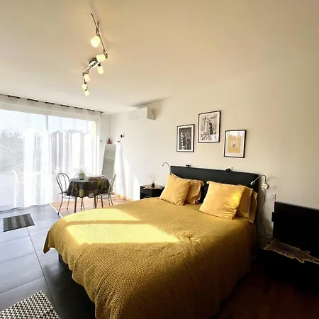 Charmante Maison Rénovée à Avec Clim Et Parking Privé - Fr-1-616-504 Sarlat