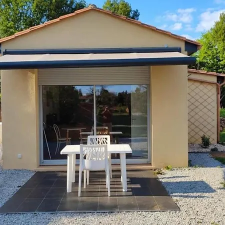 Charmante Maison Rénovée à Avec Clim Et Parking Privé - Fr-1-616-504